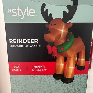 InStyle Festive Light-Up Reindeer with Green Wreath